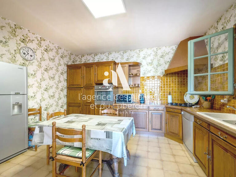 House Saint-Rémy-de-Provence - 3 bedrooms - 210m²