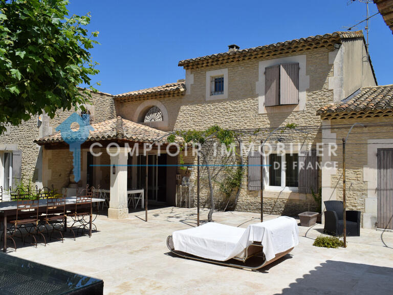 Maison Saint-Rémy-de-Provence - 3 chambres - 210m²