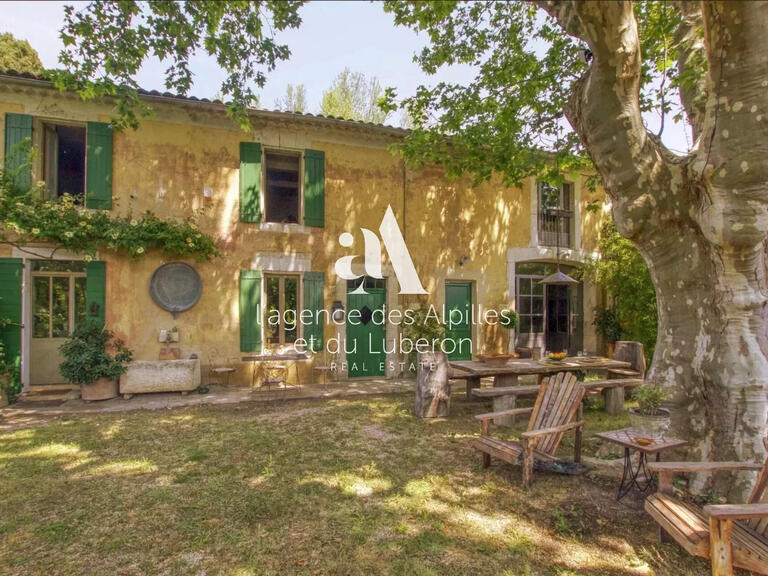 House Saint-Rémy-de-Provence - 4 bedrooms - 281m²