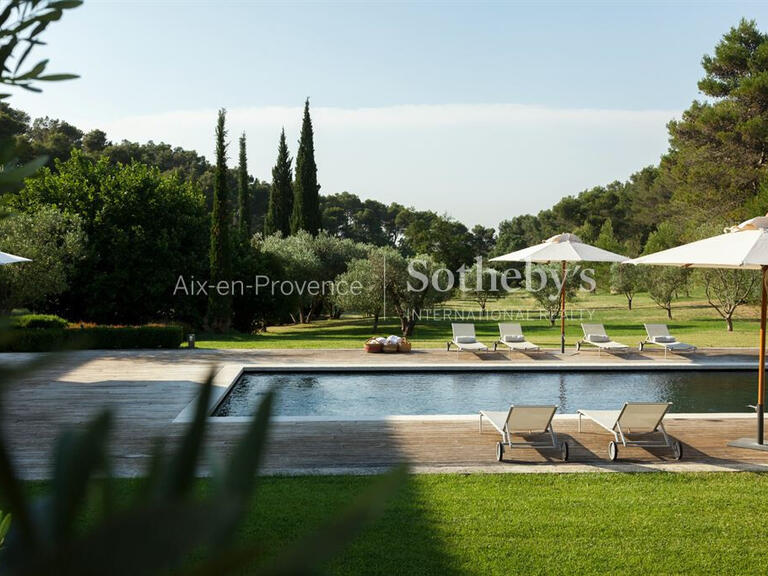 House Saint-Rémy-de-Provence - 6 bedrooms - 450m²