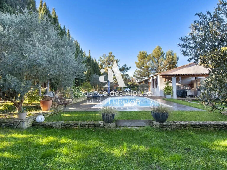 House Saint-Rémy-de-Provence - 5 bedrooms - 136m²