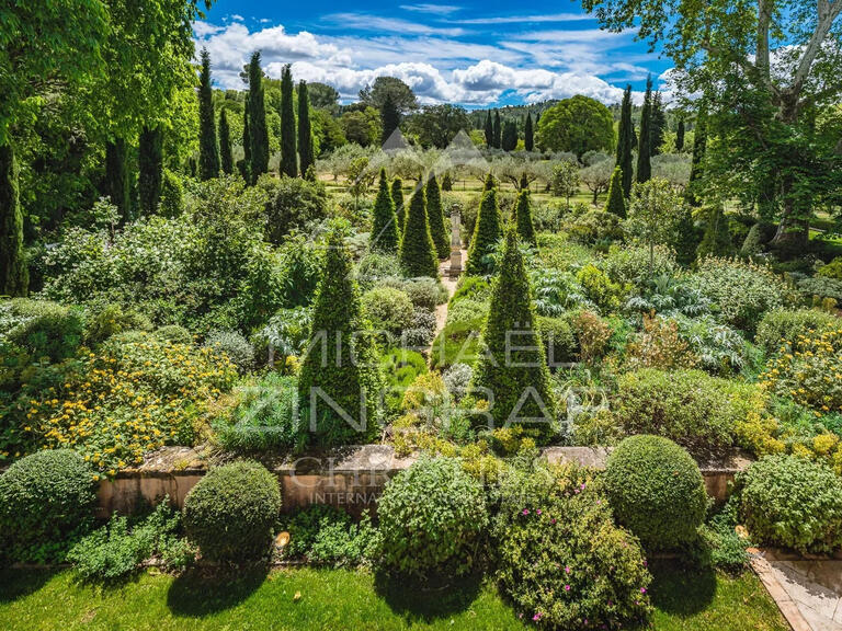 Propriété Saint-Rémy-de-Provence - 7 chambres - 533m²