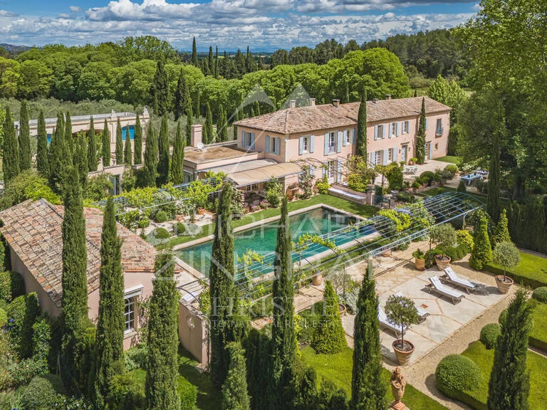 Propriété Saint-Rémy-de-Provence - 7 chambres - 533m²