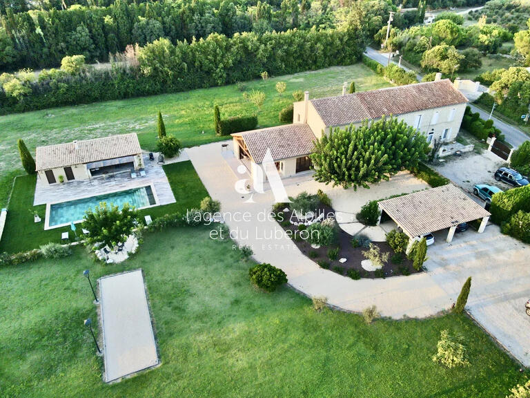 Villa Saint-Rémy-de-Provence - 4 bedrooms - 210m²