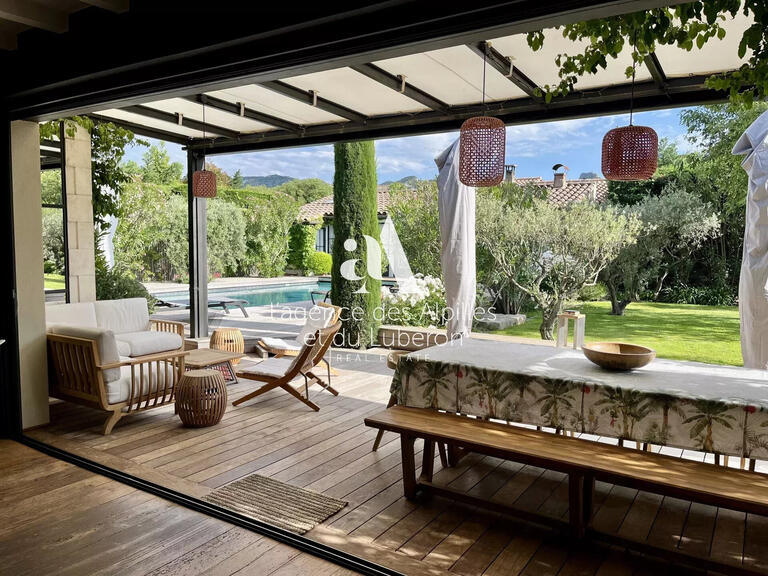 Villa Saint-Rémy-de-Provence - 4 bedrooms - 250m²