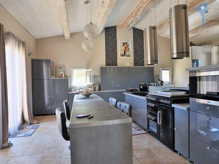 House Saint-Saturnin-lès-Apt - 5 bedrooms - 228m²