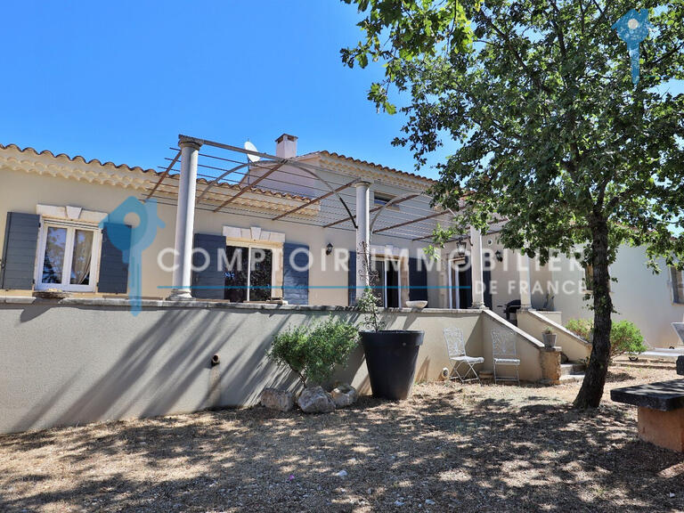 Maison Saint-Saturnin-lès-Apt - 5 chambres - 228m²