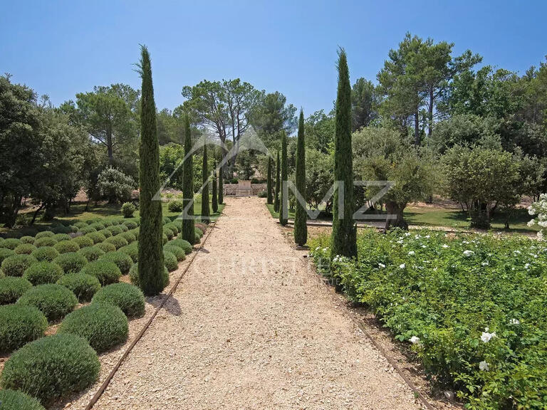 Maison Saint-Saturnin-lès-Apt - 6 chambres - 350m²