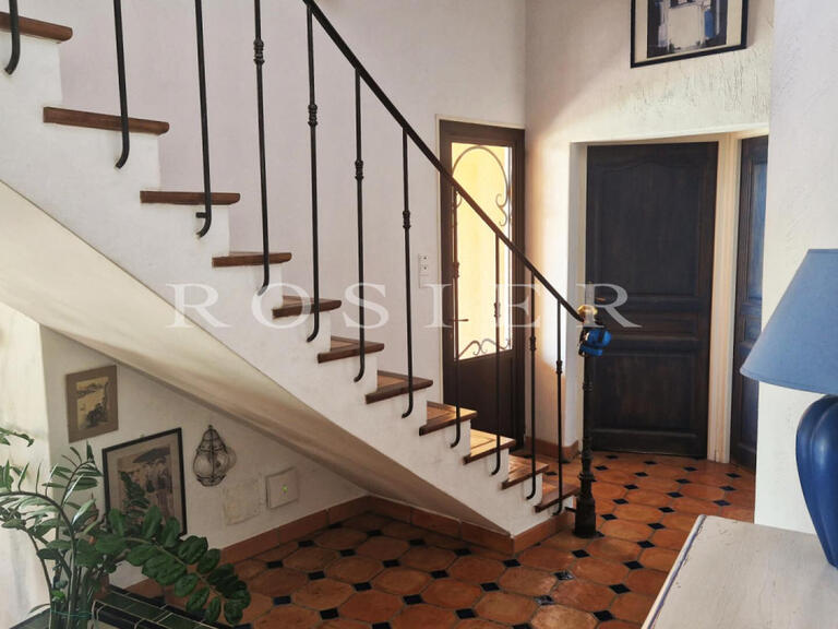 Villa Saint-Saturnin-lès-Apt - 4 bedrooms - 230m²