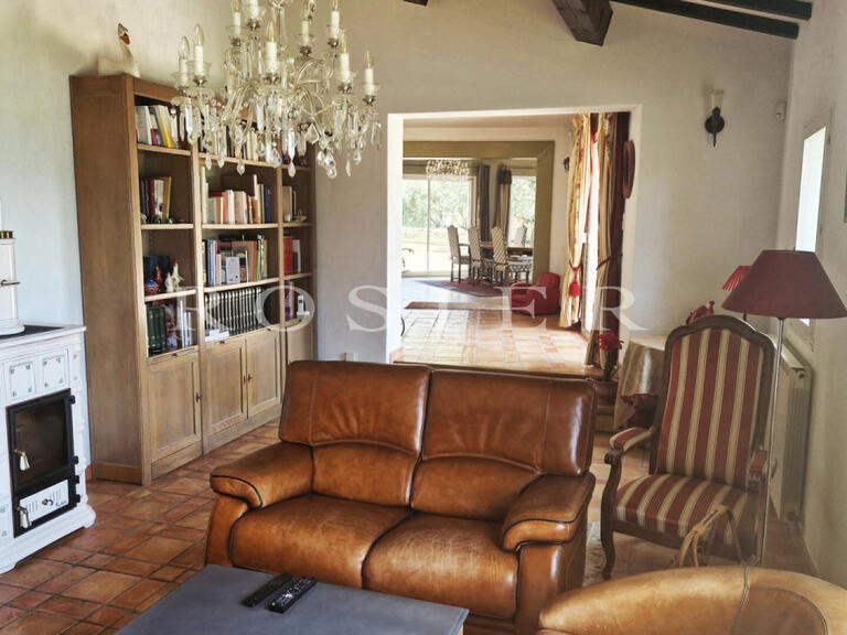 Villa Saint-Saturnin-lès-Apt - 4 bedrooms - 230m²