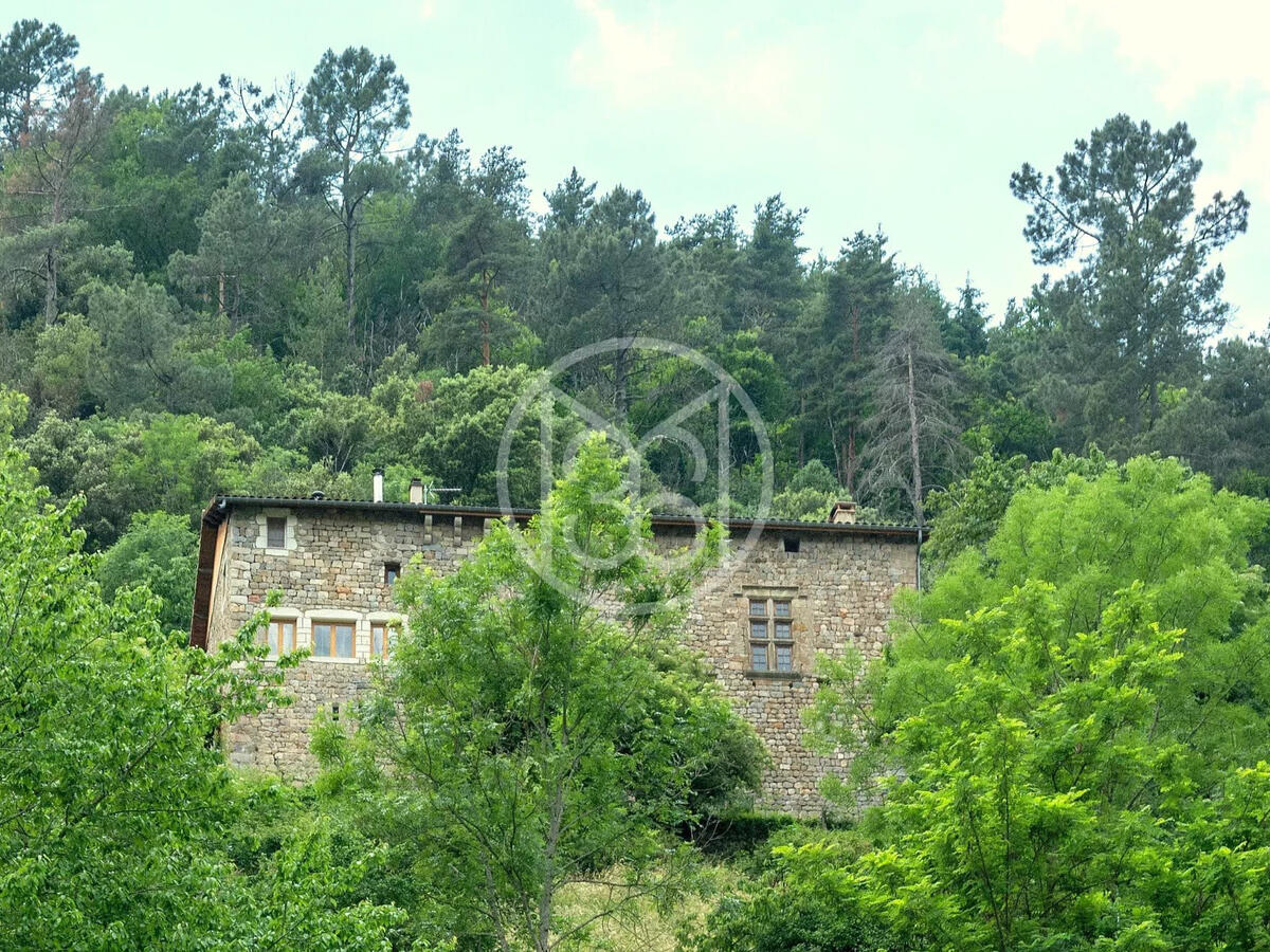 House Saint-Sauveur-de-Montagut