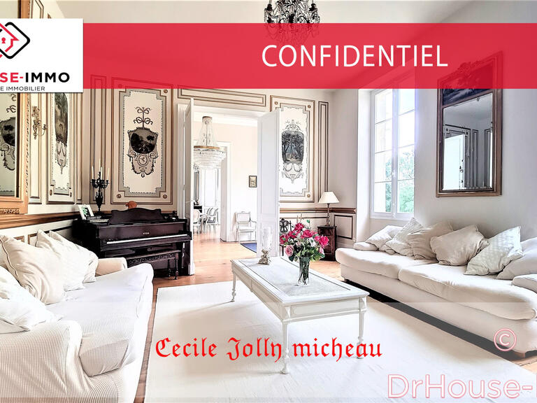 Castle Saint-Savin - 9 bedrooms - 600m²