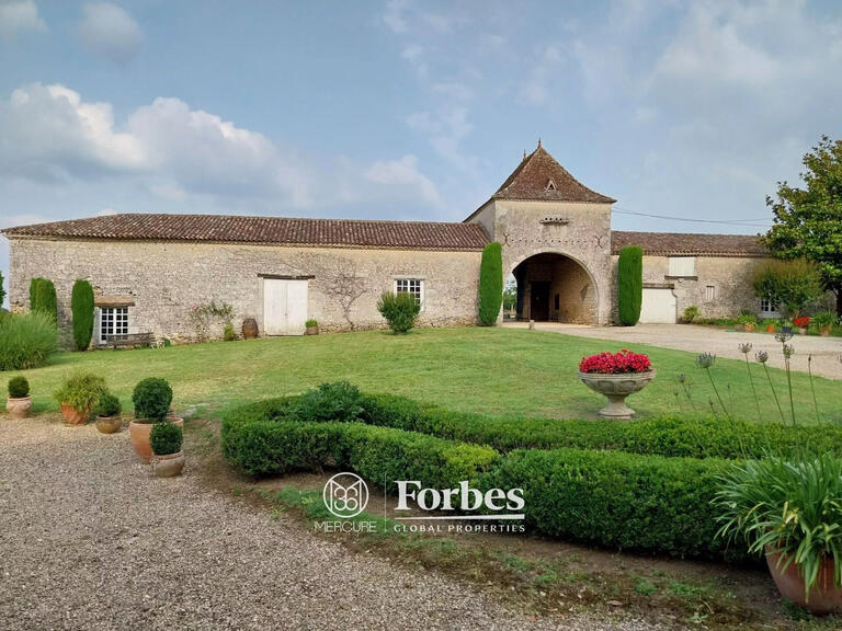 House Saint-Sernin - 4 bedrooms - 867m²