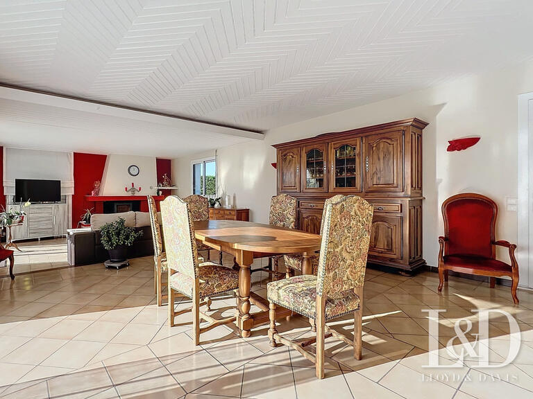 House Saint-Sulpice-de-Royan - 4 bedrooms - 252m²