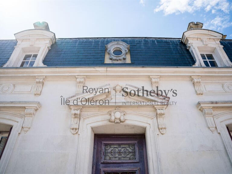 House Saint-Trojan-les-Bains - 8 bedrooms - 300m²