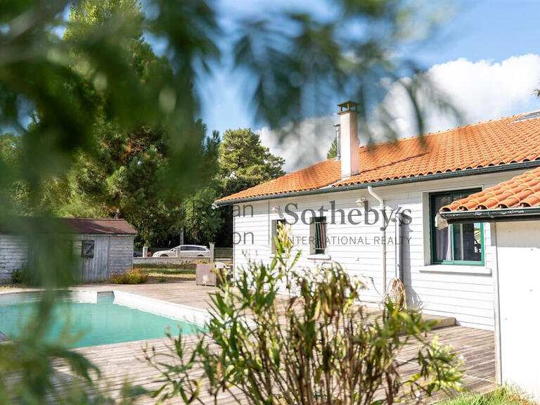 House Saint-Trojan-les-Bains - 5 bedrooms - 130m²