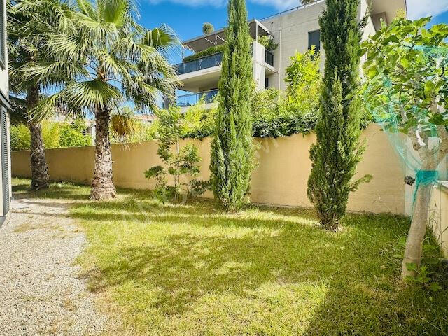 Sale Apartment Saint-Tropez