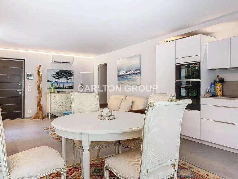 Sale Apartment Saint-Tropez - 2 bedrooms