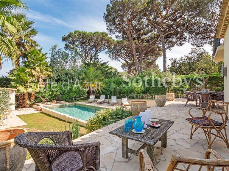 House Saint-Tropez