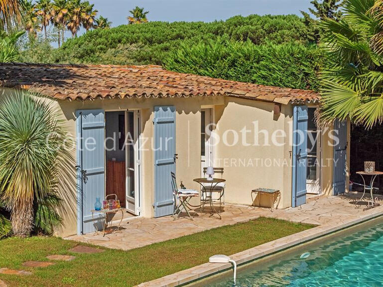 House Saint-Tropez