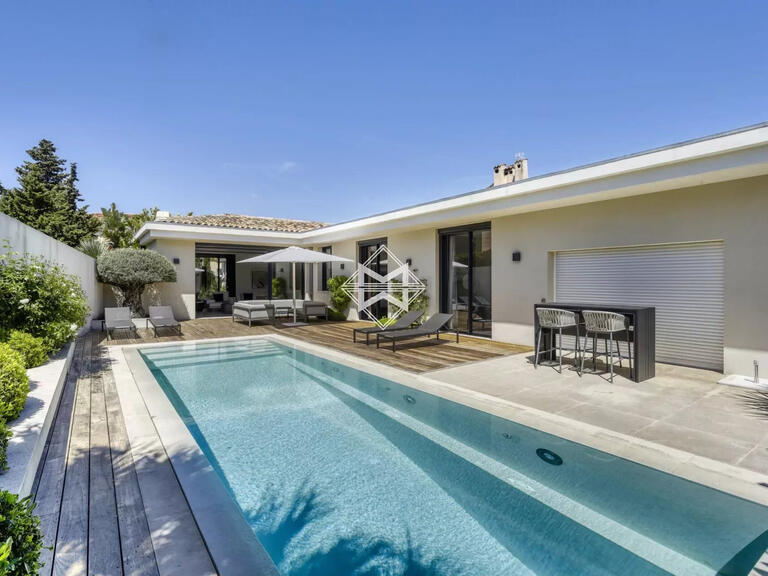 Villa Saint-Tropez - 3 bedrooms - 210m²