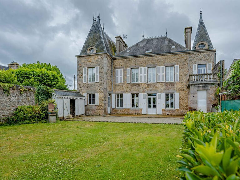 Maison Saint-Vaast-la-Hougue - 5 chambres - 221m²