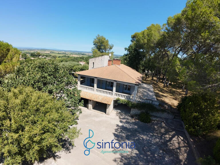 House Sainte-Anastasie - 5 bedrooms - 246m²