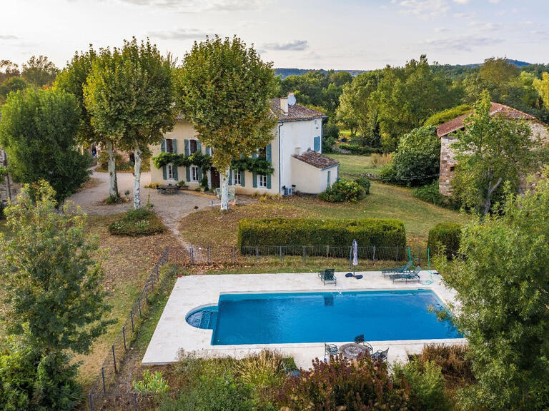 Maison Sainte-Cécile-du-Cayrou - 5 chambres - 520m²