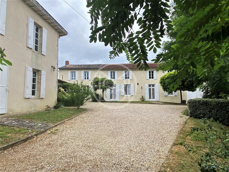 House Sainte-Croix-du-Mont - 6 bedrooms - 280m²