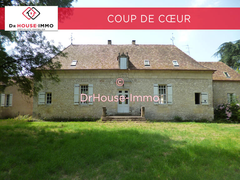 Castle Sainte-Foy-la-Grande - 8 bedrooms - 429m²