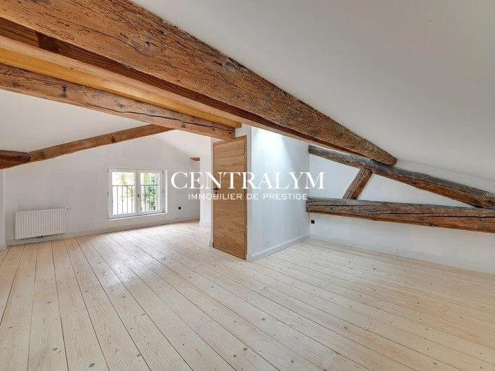 House Sainte-Foy-lès-Lyon - 3 bedrooms - 186m²