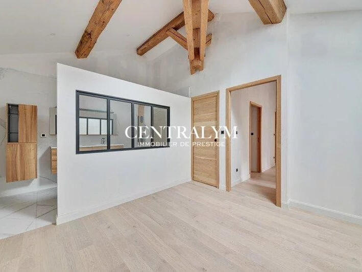 Maison Sainte-Foy-lès-Lyon - 3 chambres - 146m²