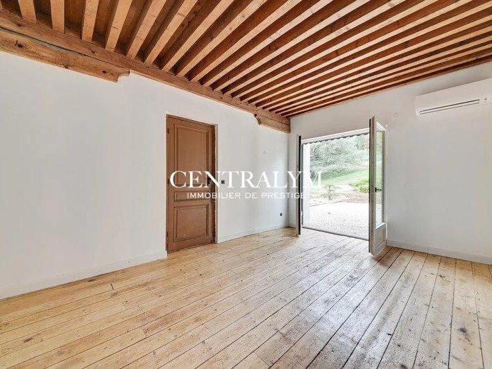 Maison Sainte-Foy-lès-Lyon - 3 chambres - 146m²