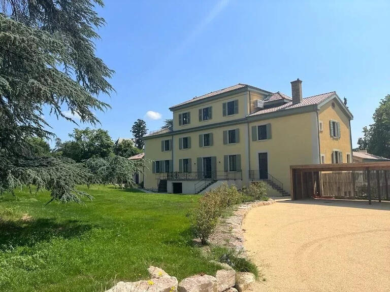 House Sainte-Foy-lès-Lyon - 4 bedrooms - 244m²