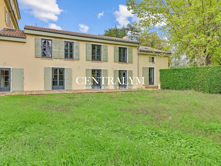 House Sainte-Foy-lès-Lyon - 4 bedrooms - 244m²