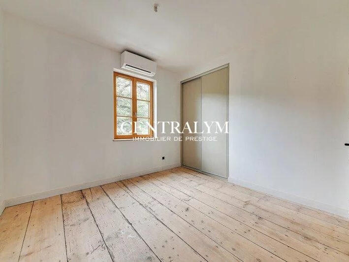 House Sainte-Foy-lès-Lyon - 2 bedrooms - 95m²