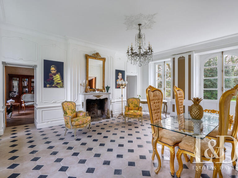 Château Sainte-Luce-sur-Loire - 6 chambres - 280m²