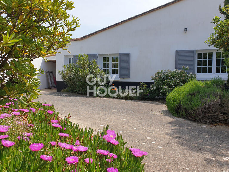 House Sainte-Marie-de-Ré - 4 bedrooms - 204m²