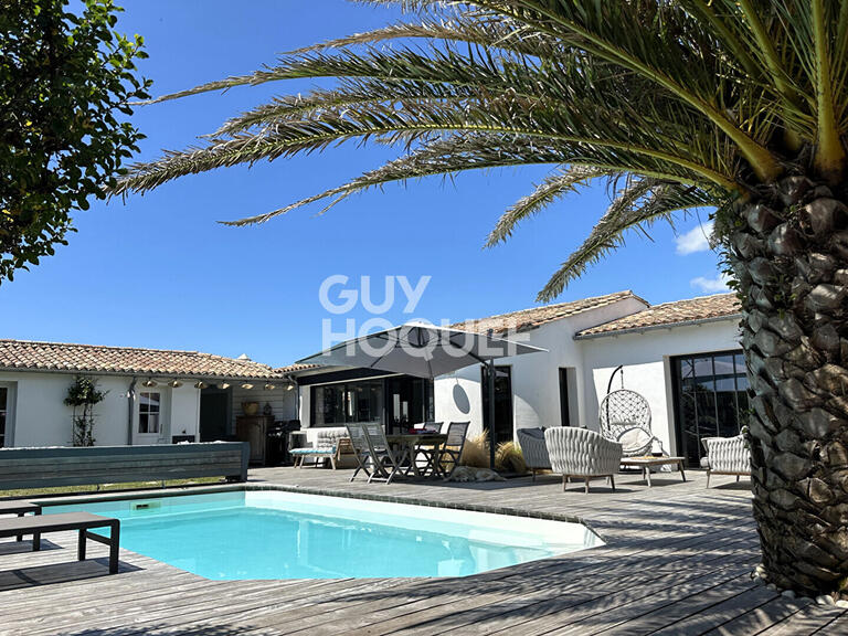 House Sainte-Marie-de-Ré - 4 bedrooms - 235m²