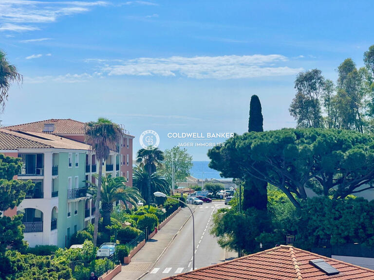 Sale Apartment Sainte-Maxime - 3 bedrooms