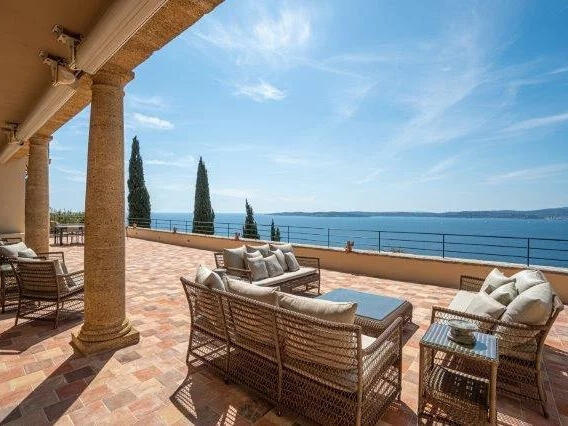 Maison Sainte-Maxime - 12 chambres - 850m²