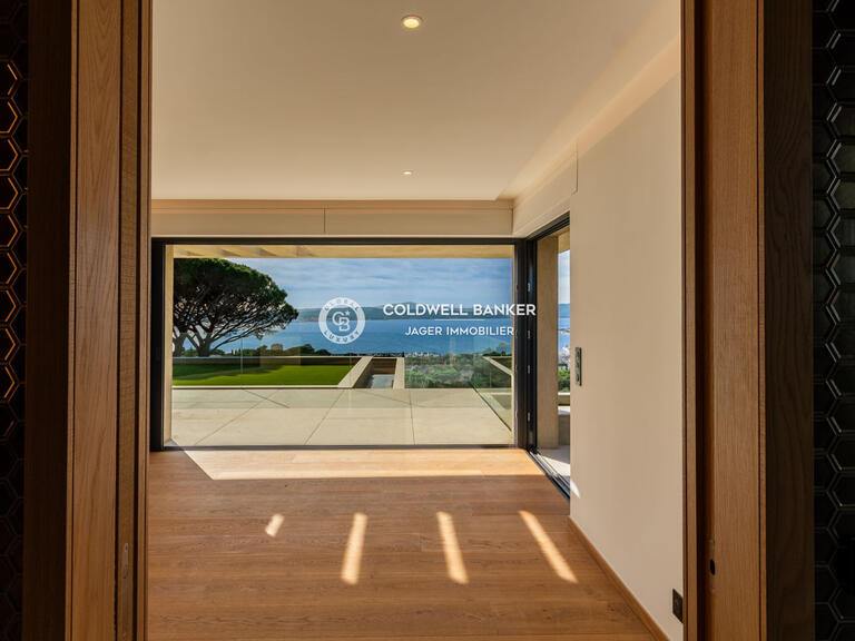 Villa Sainte-Maxime - 5 bedrooms - 340m²