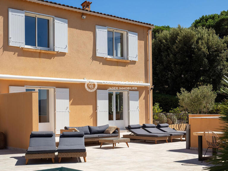 Villa Sainte-Maxime - 5 bedrooms - 213m²