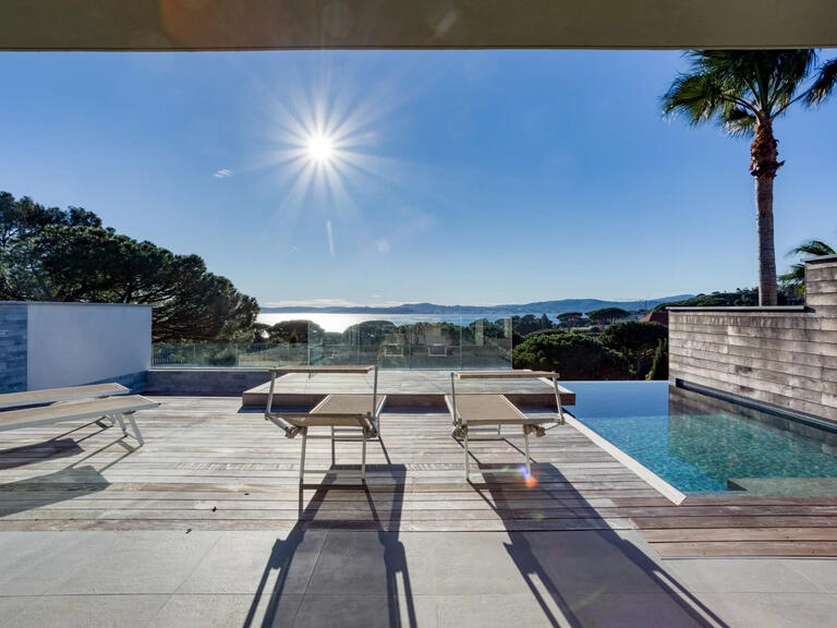 Villa Sainte-Maxime - 4 bedrooms - 159m²