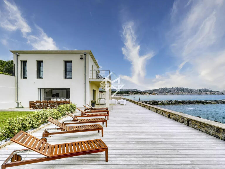 Villa Sainte-Maxime - 6 bedrooms - 220m²