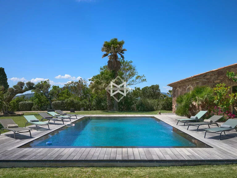 Villa Sainte-Maxime - 5 bedrooms - 320m²