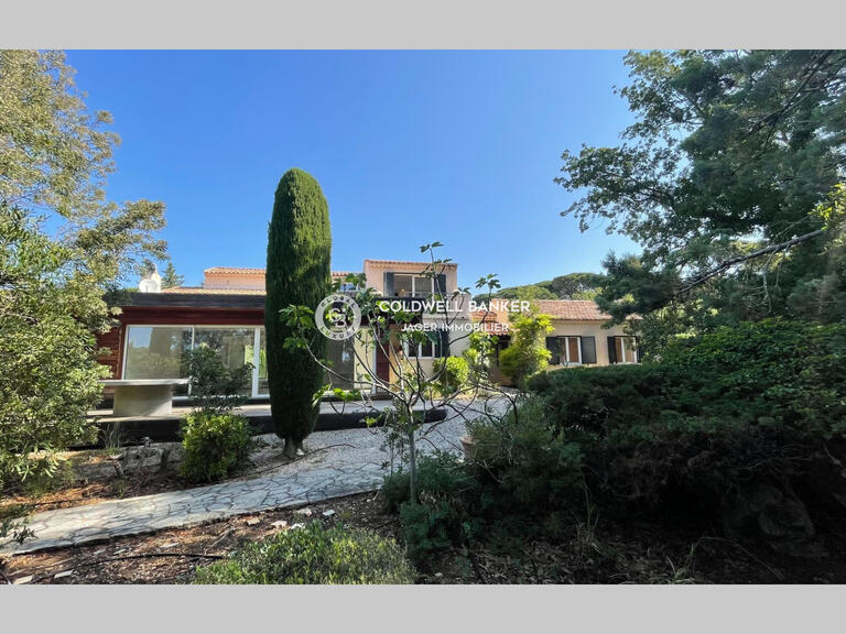 Villa Sainte-Maxime - 5 chambres - 300m²