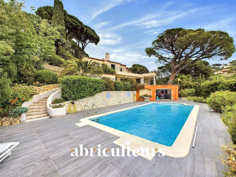 Villa Sainte-Maxime - 5 chambres - 242m²