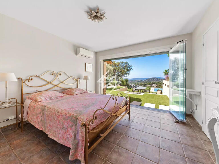 Vente Villa avec Vue mer Sainte-Maxime - 5 chambres