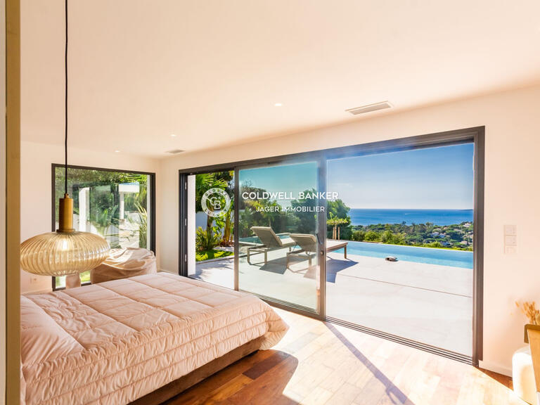 Villa Sainte-Maxime - 4 bedrooms - 290m²